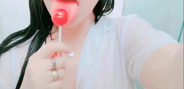  Novinha putinha Colegial safada Tomando Banho Gozando Fazendo um boquete ate gozar na boca